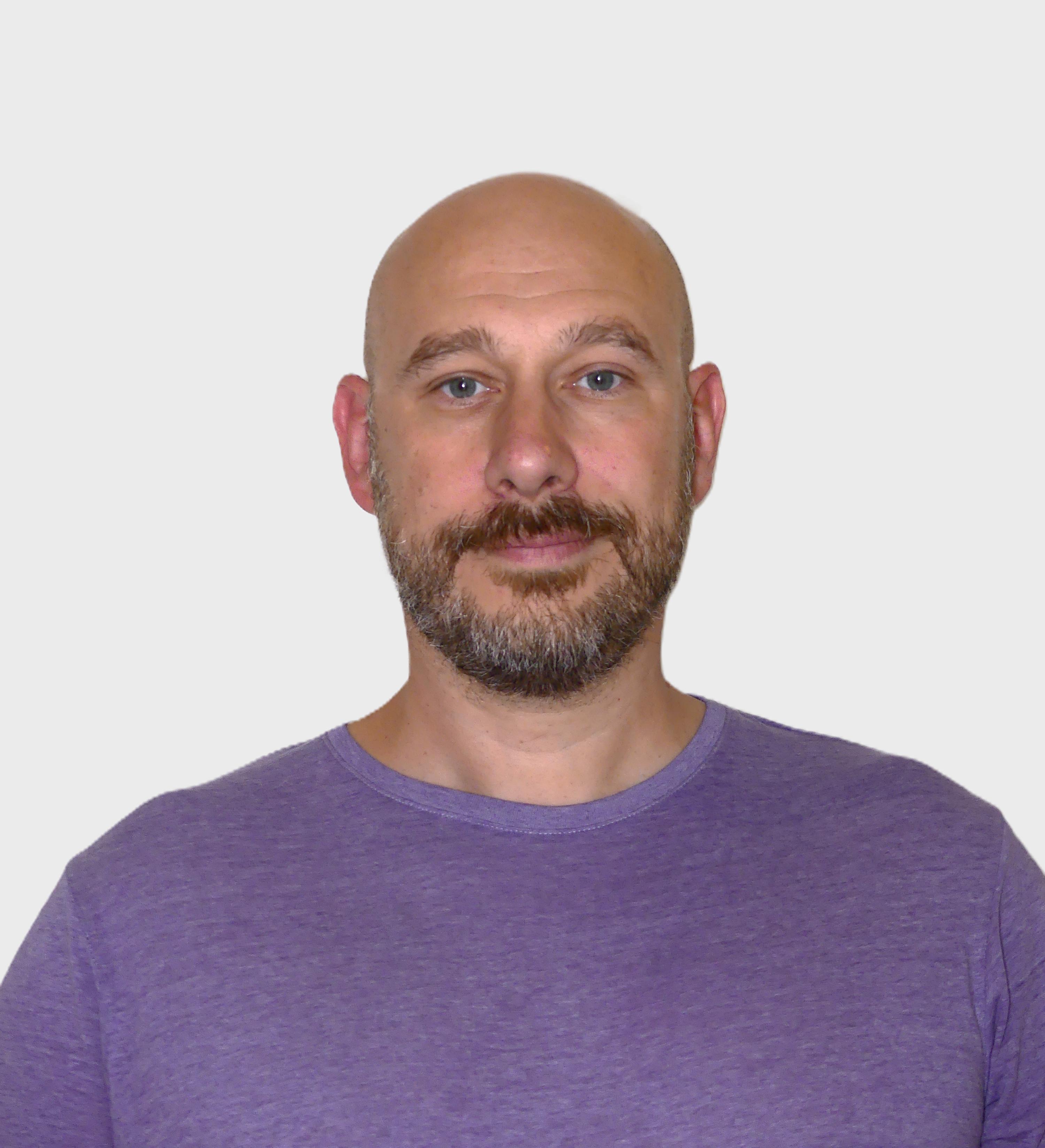 Headshot of Nikola Tomic